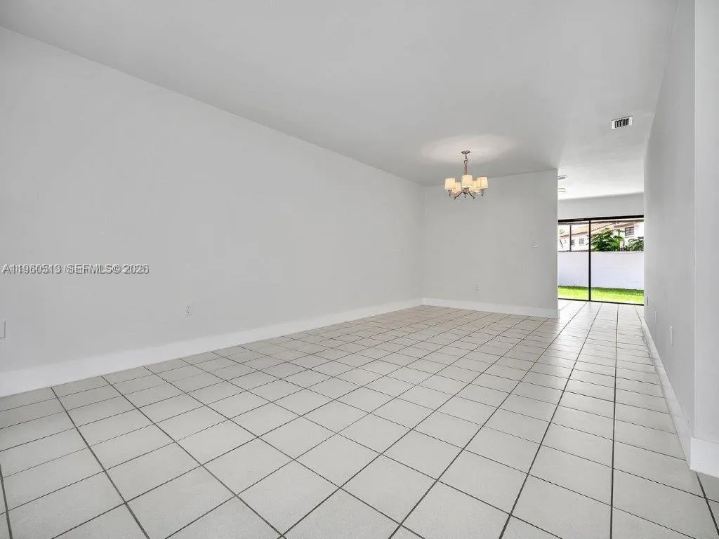 6417 SW 135th Ave, Miami FL 33183