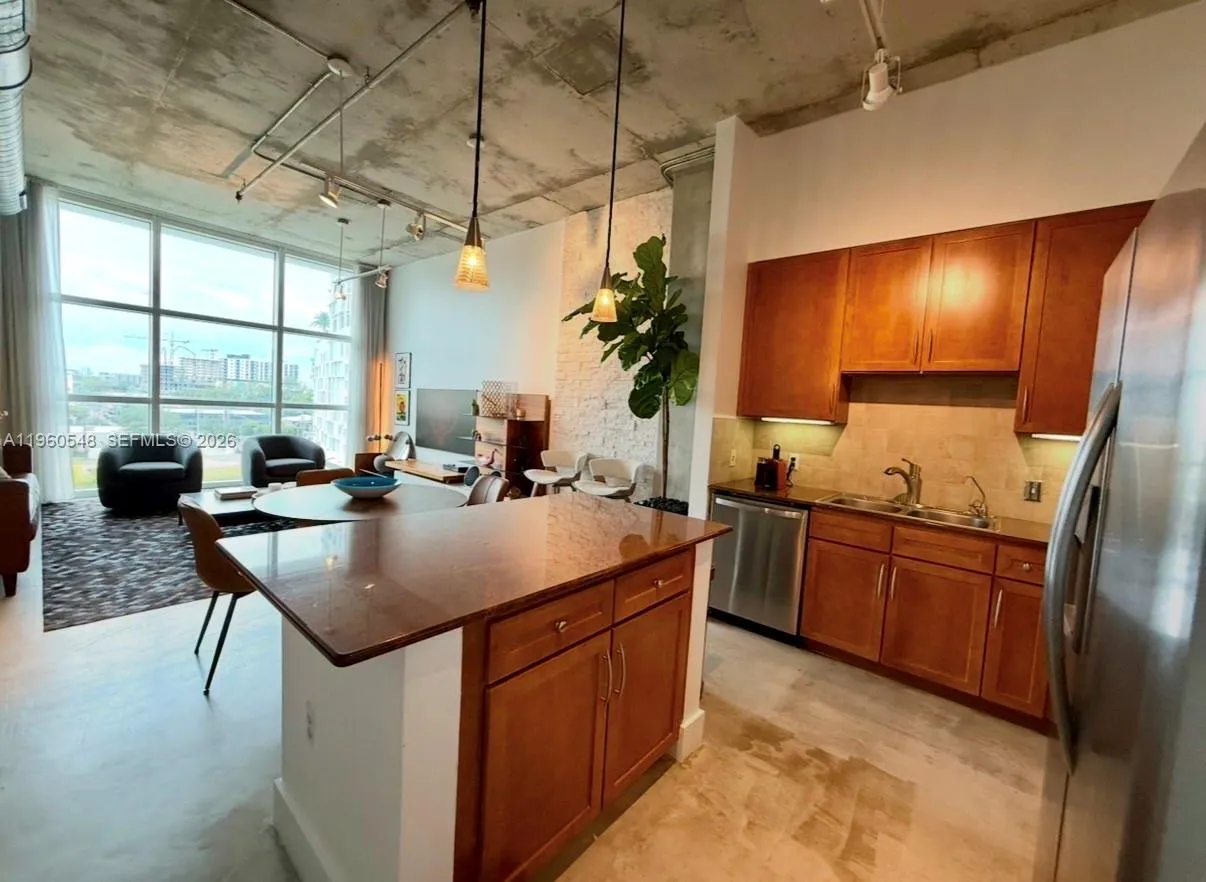 2001 Biscayne Blvd # 3608, Miami FL 33137