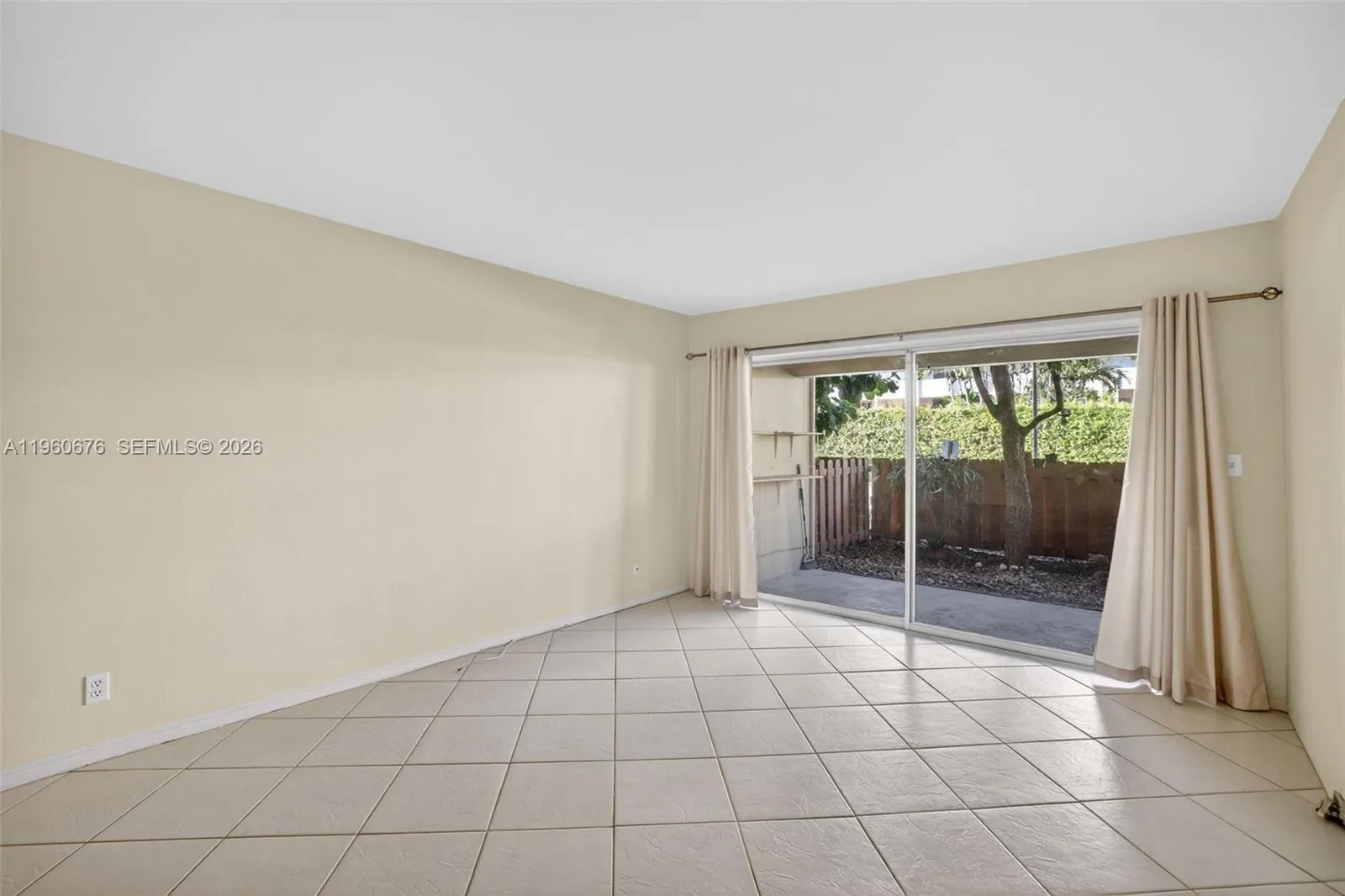 1700 SE 15th St # 106, Fort Lauderdale FL 33316