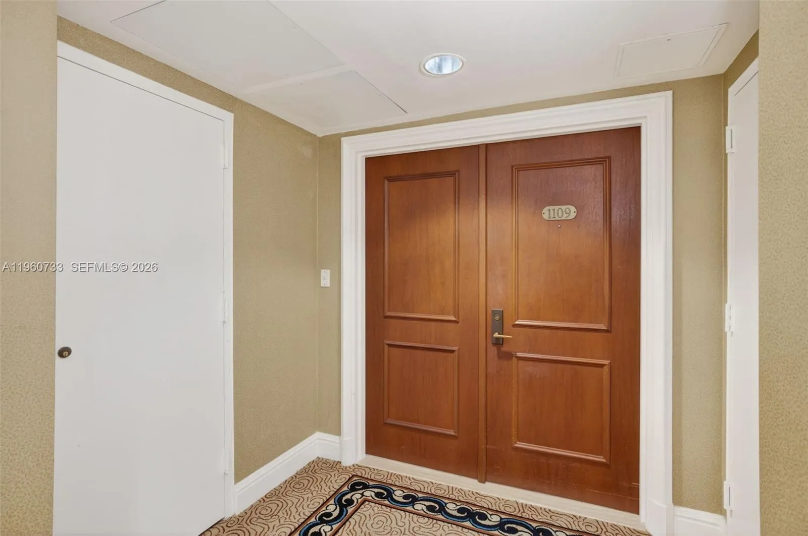 2000 ISLAND Blvd # 1109, Aventura FL 33160