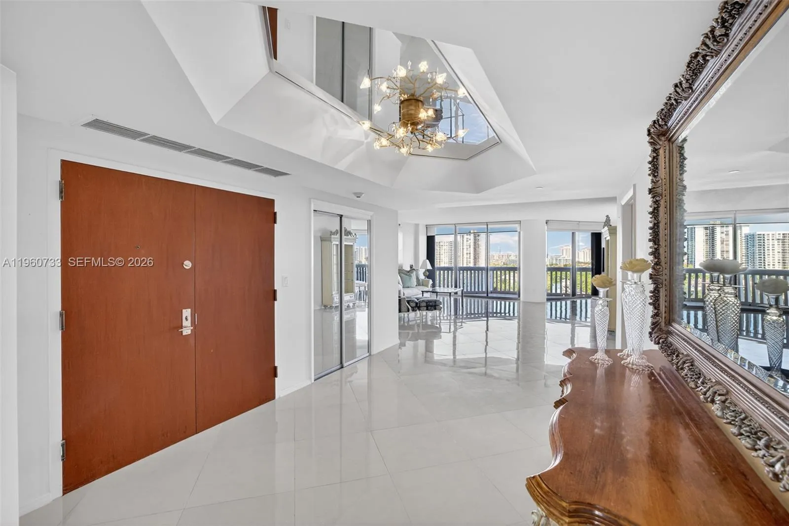 2000 ISLAND Blvd # 1109, Aventura FL 33160