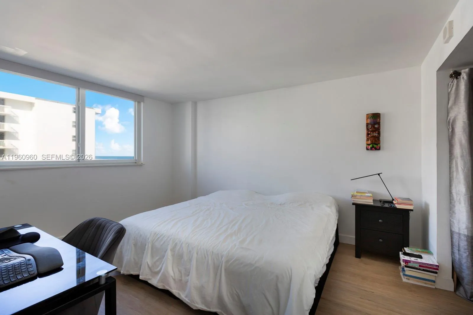345 Ocean Dr # 819, Miami Beach FL 33139