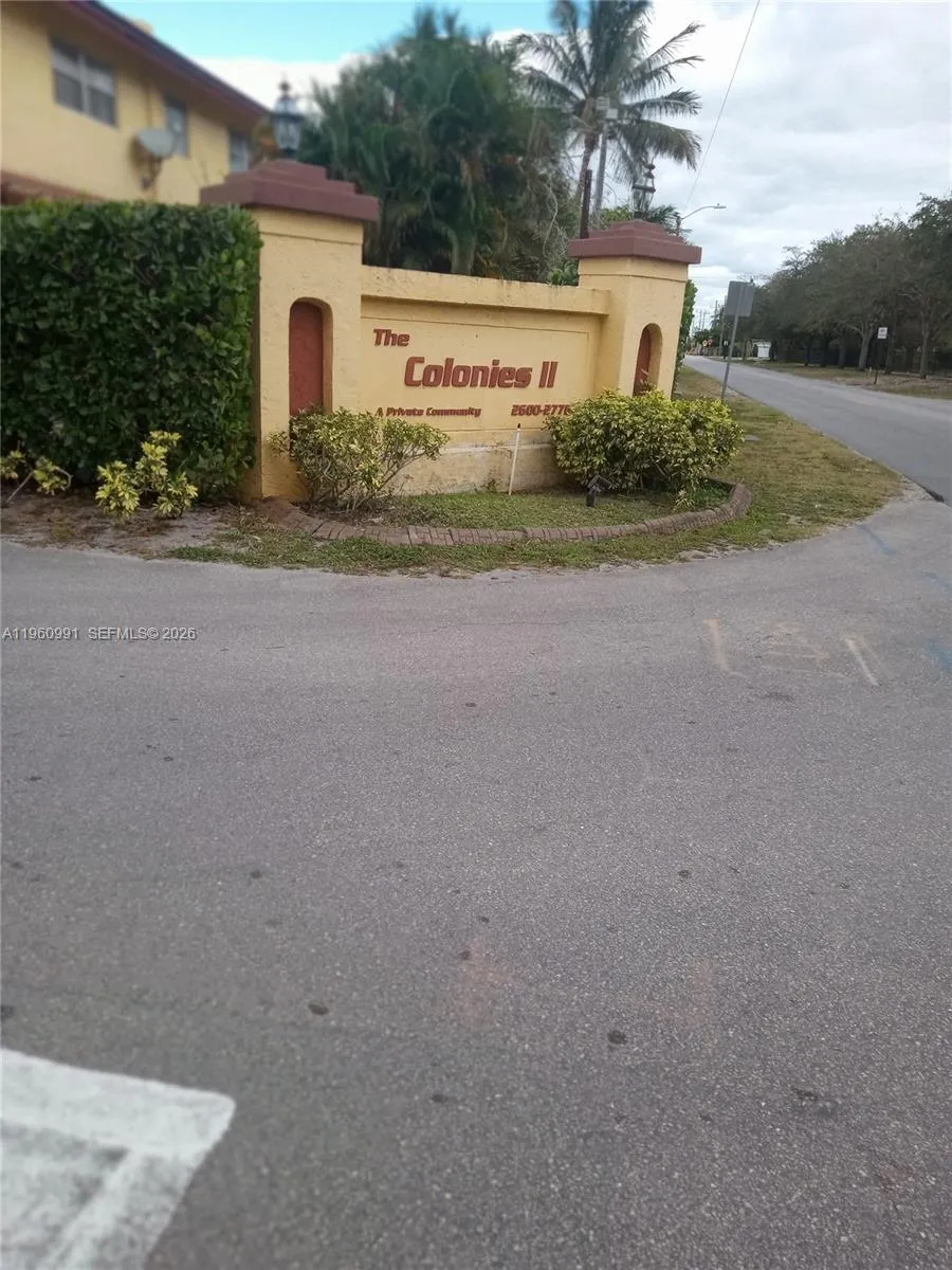 3 bedroom 2 bath for sale at 2747 NW 47th Ln # 3006, Lauderdale Lakes FL 33313