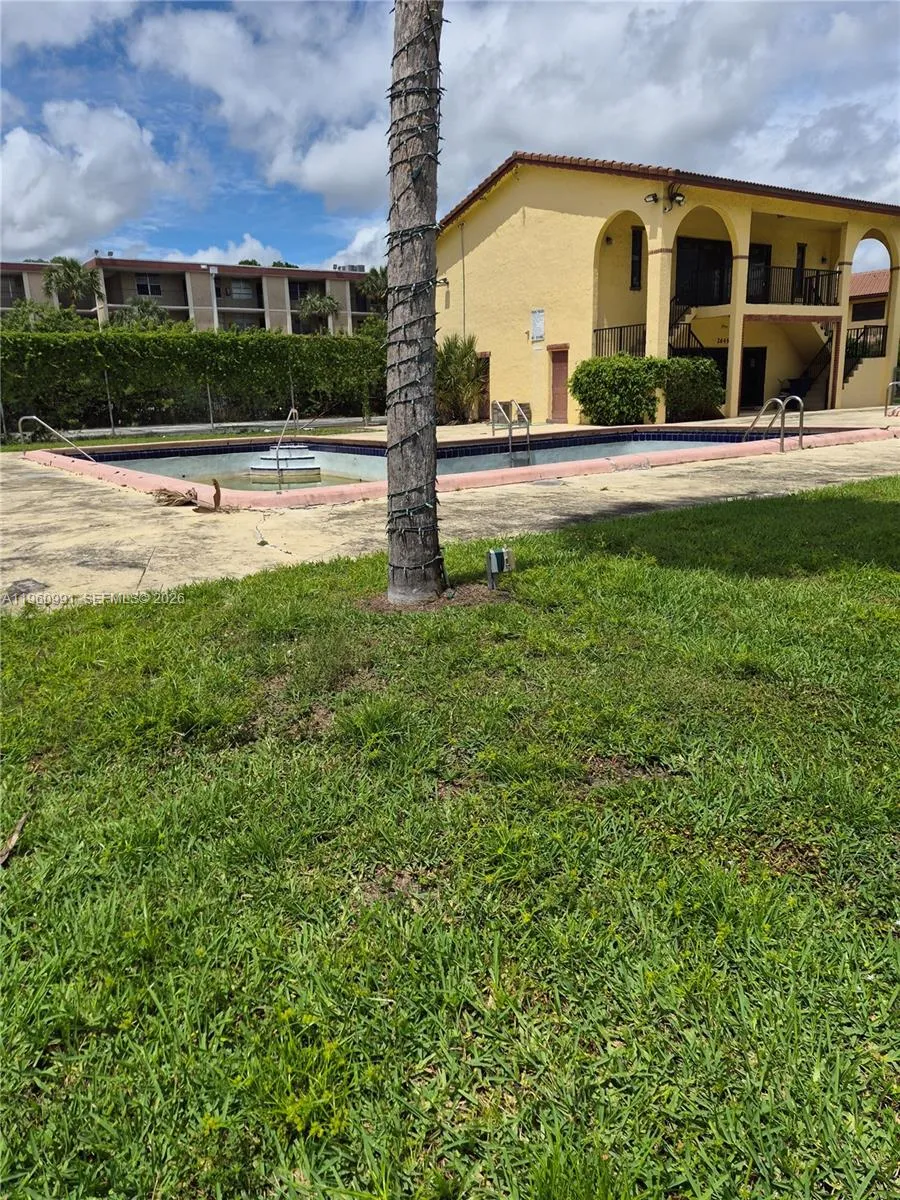 2747 NW 47th Ln # 3006, Lauderdale Lakes FL 33313