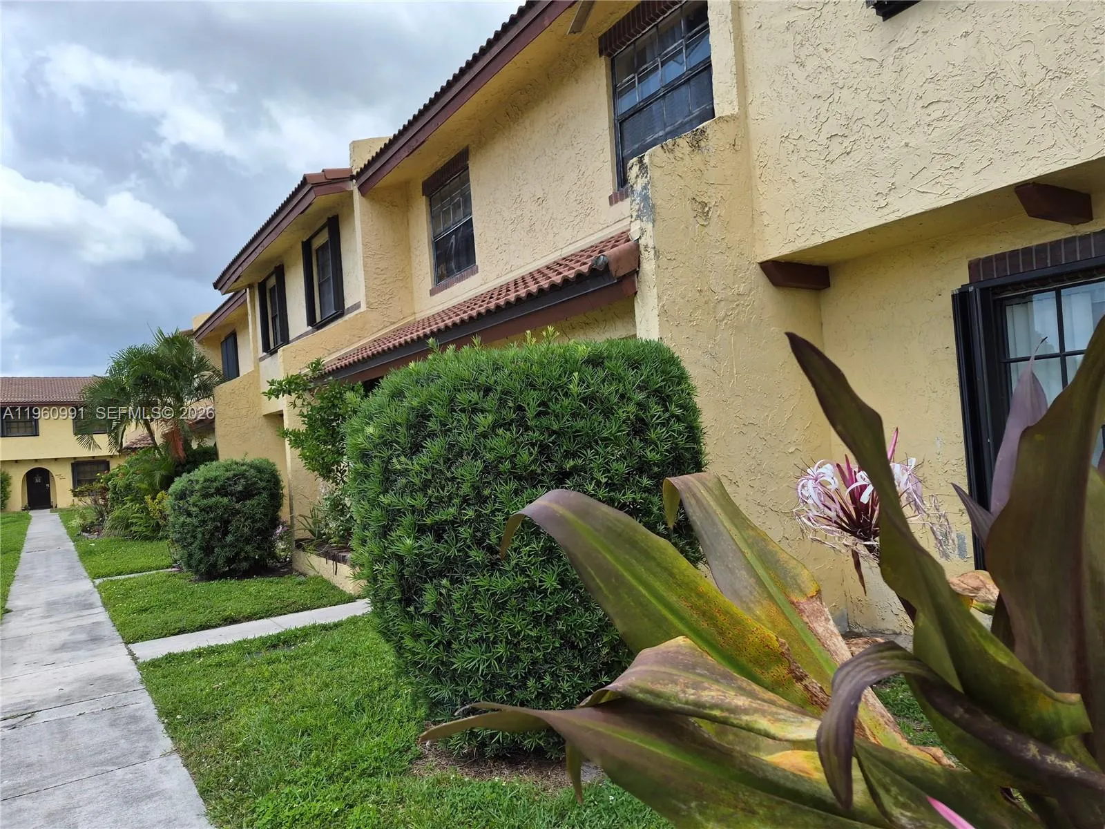 2747 NW 47th Ln # 3006, Lauderdale Lakes FL 33313