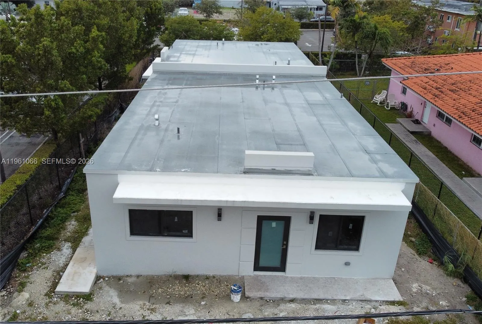 2474 W 4th Ct, Hialeah FL 33010