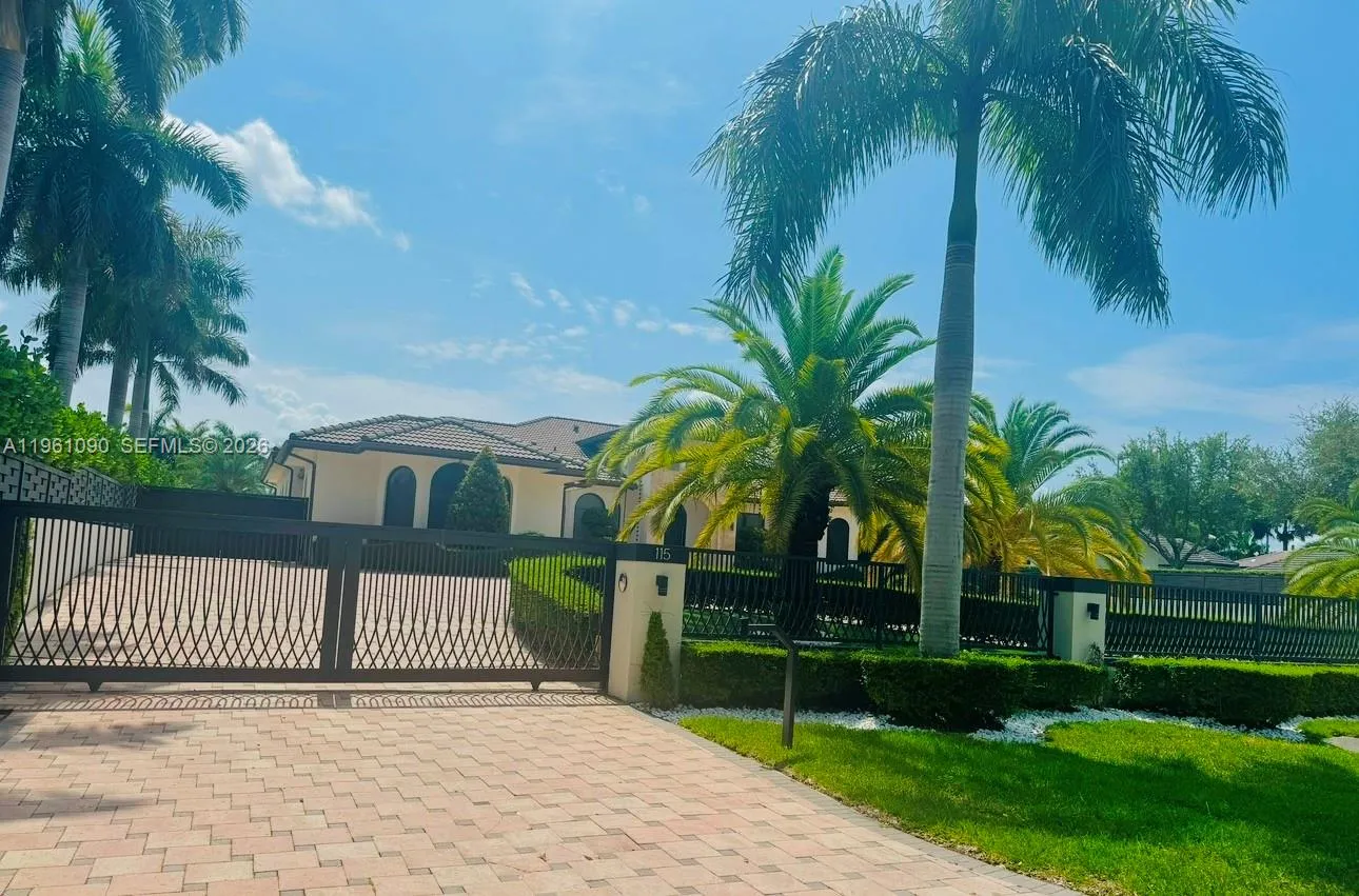 5 bedroom 5 bath for sale at 115 NW 128th Ave, Miami FL 33182