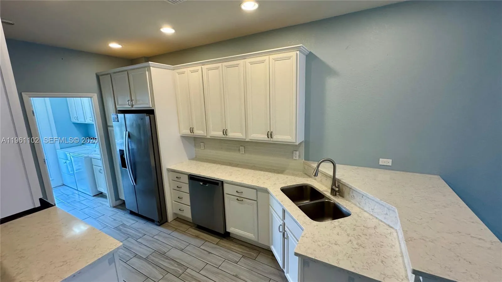 3973 Poinciana Ln, Hollywood FL 33021