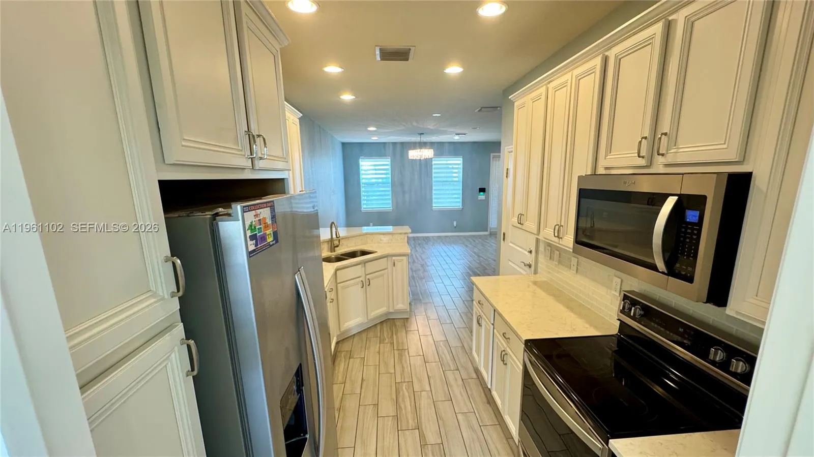 3973 Poinciana Ln, Hollywood FL 33021