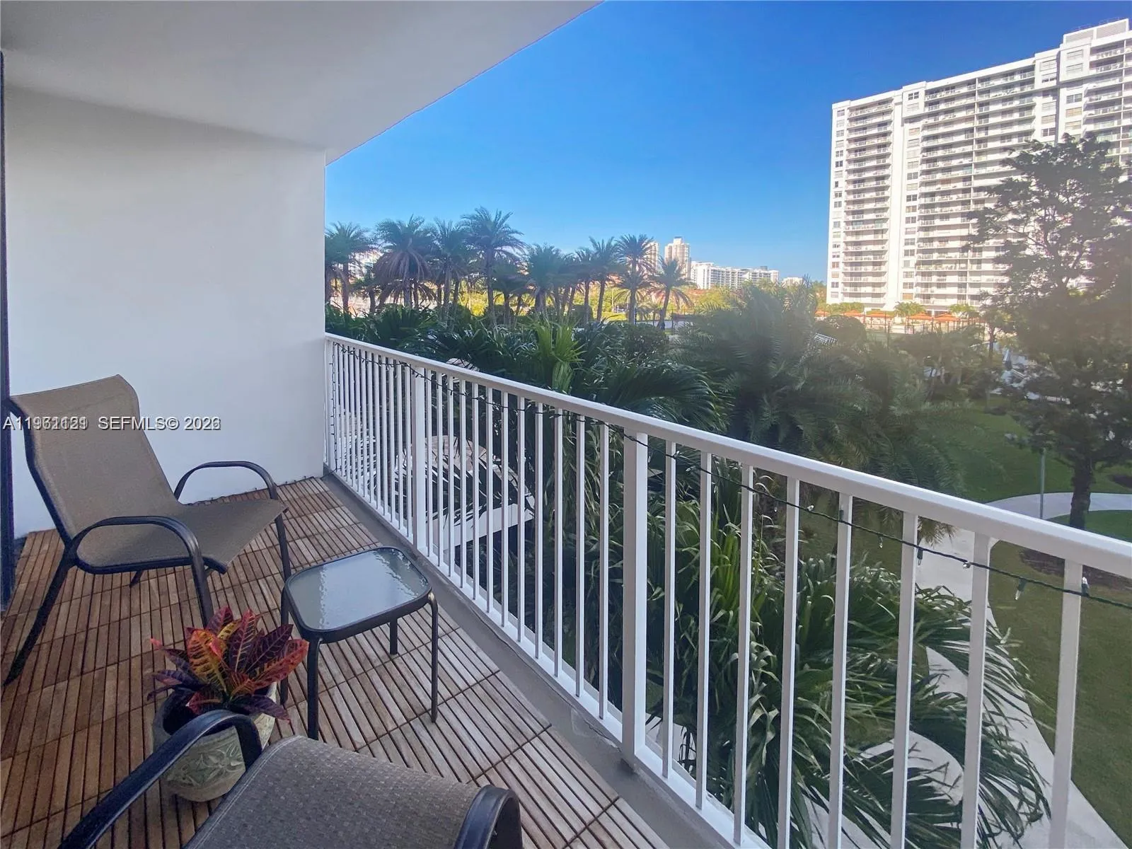 2801 NE 183rd St # 310W, Aventura FL 33160