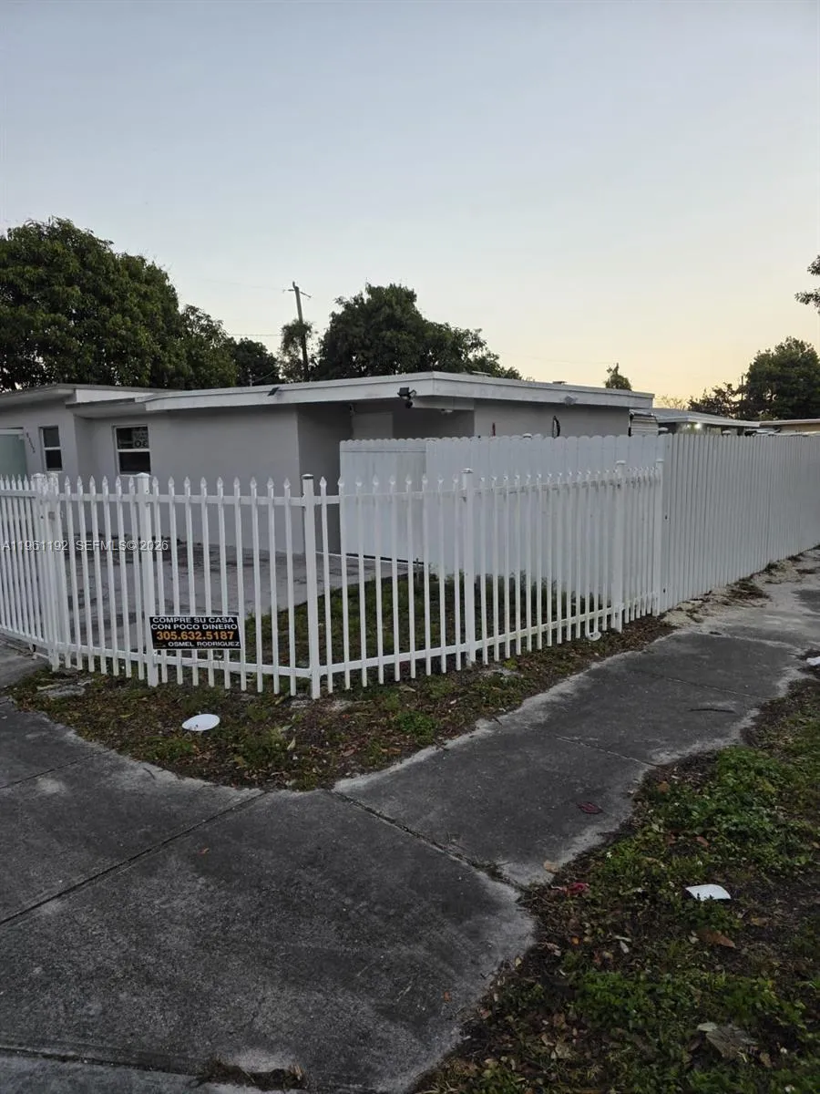 8355 NW 21st Ave, Miami FL 33147
