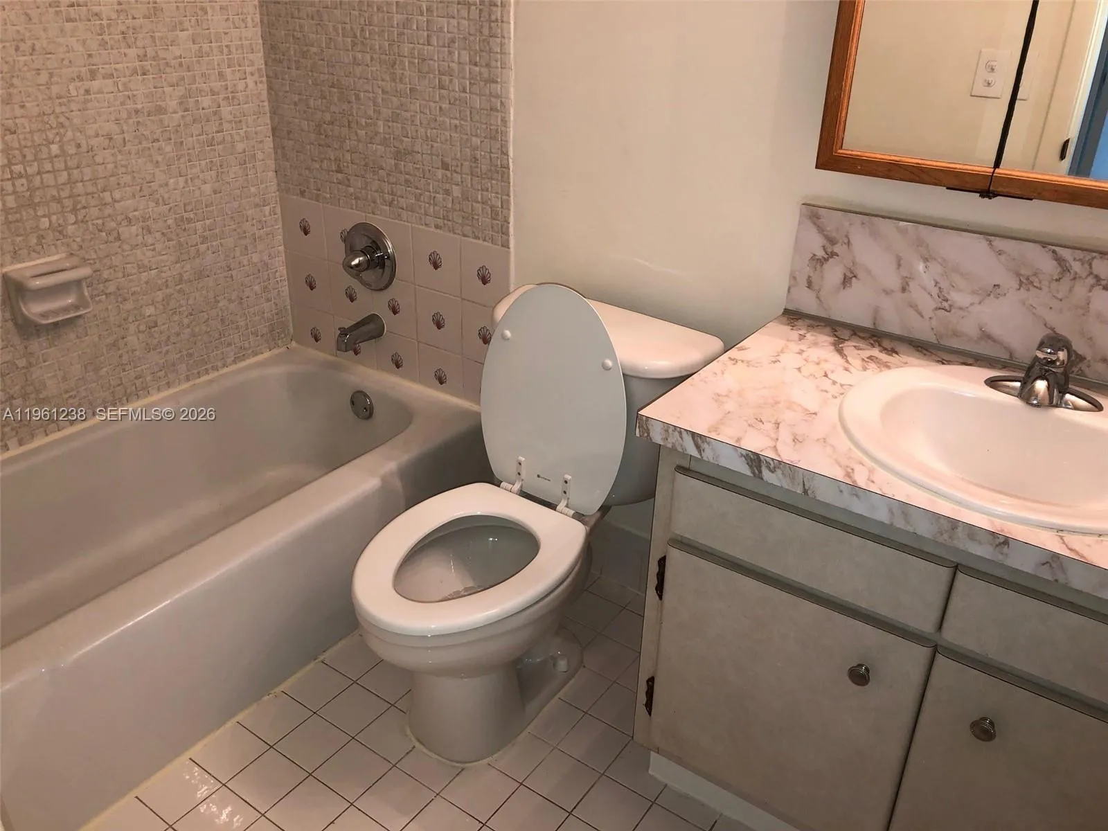 10762 N Kendall Dr # 9, Miami FL 33176