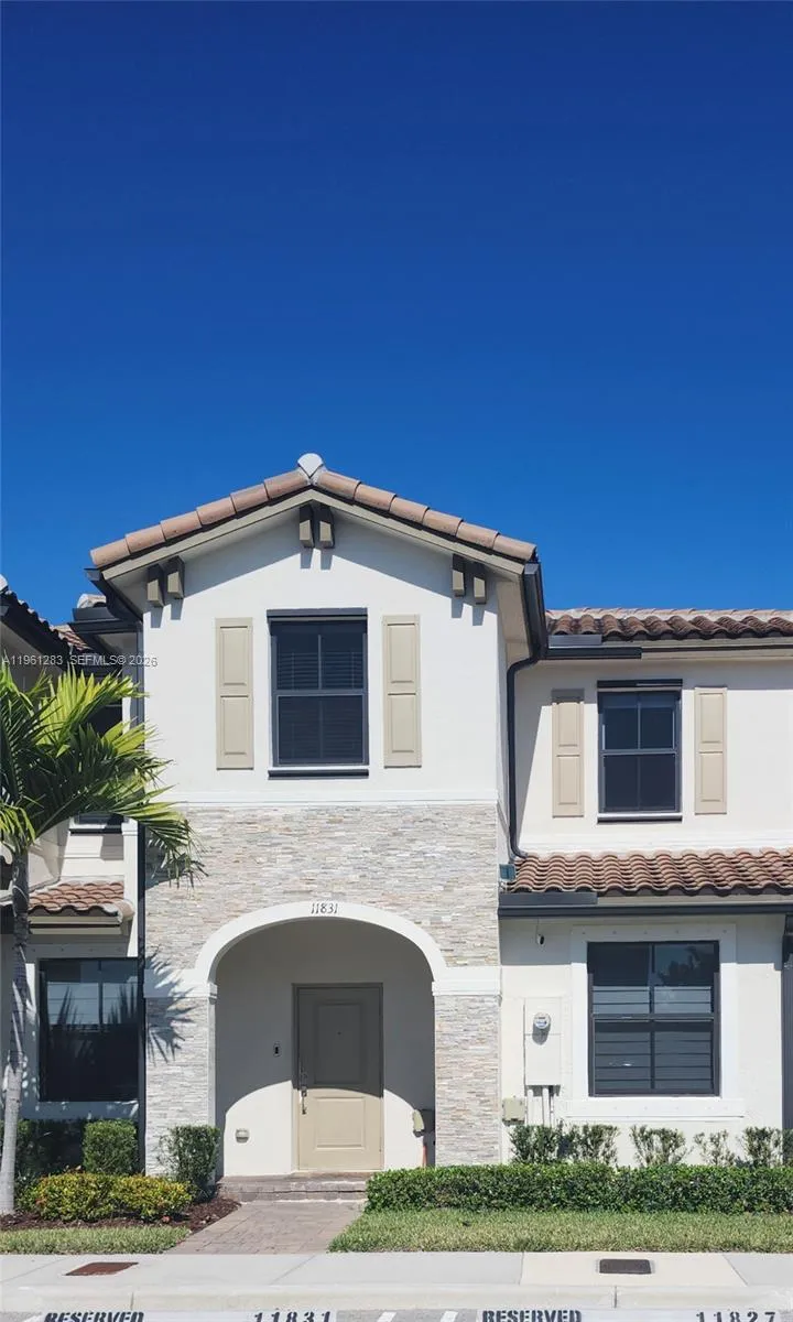 3 bedroom 2 bath for sale at 11831 SW 246th Ter, Homestead FL 33032