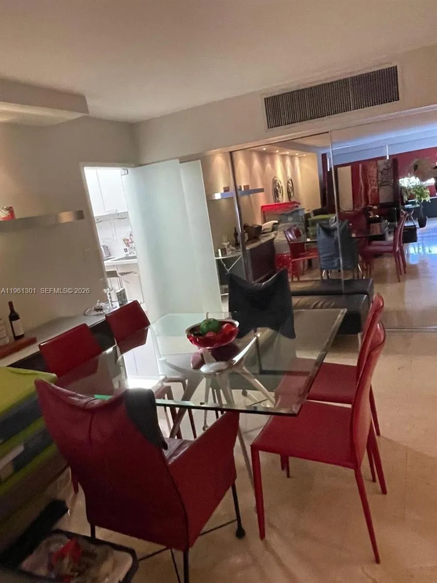 5005 Collins Ave # 212, Miami Beach FL 33140