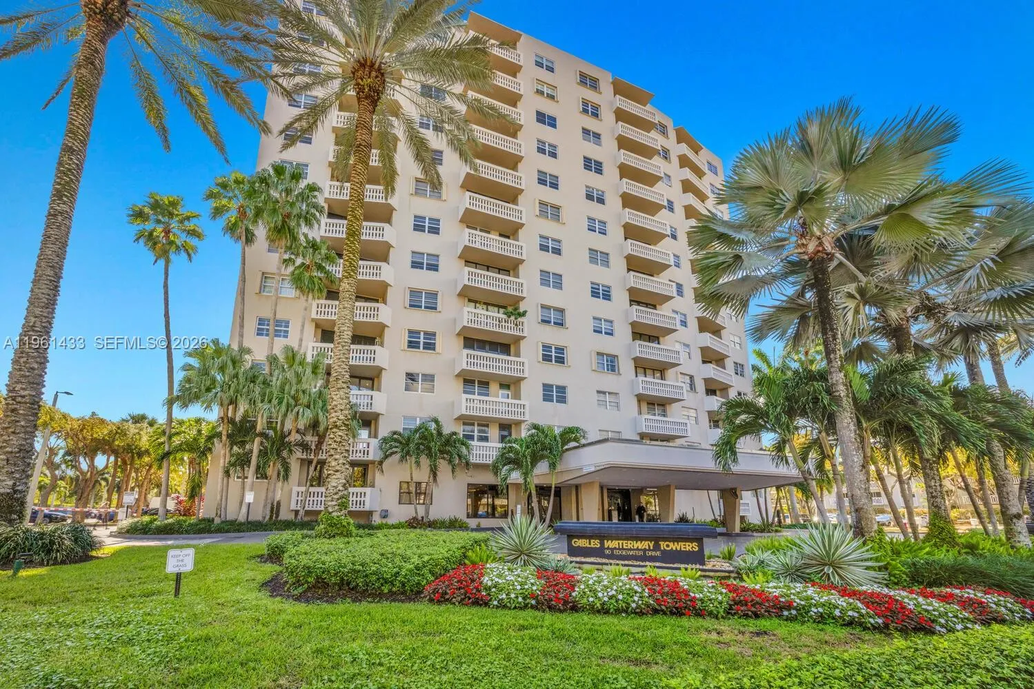 90 Edgewater Dr, Coral Gables FL 33133