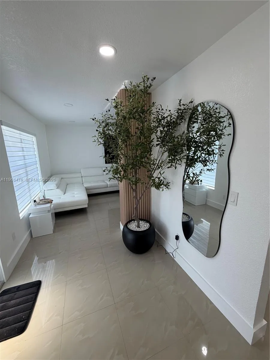 12221 SW 188th St, Miami FL 33177