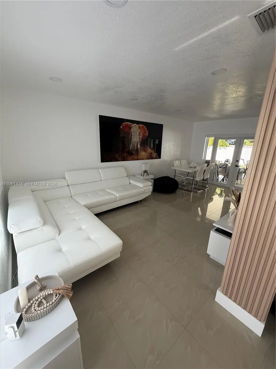 12221 SW 188th St, Miami FL 33177