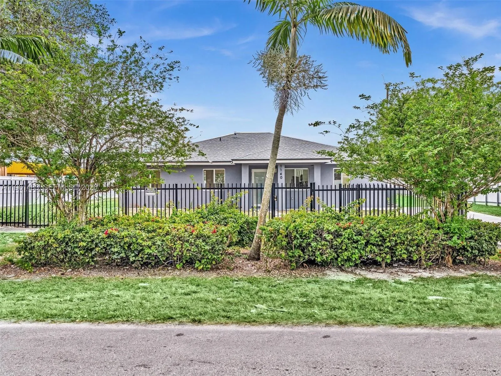 1140 NE 139th St, North Miami FL 33161