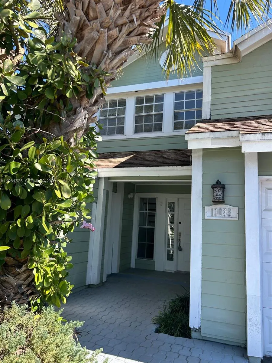 10035 SW 141st Ct, Miami FL 33186