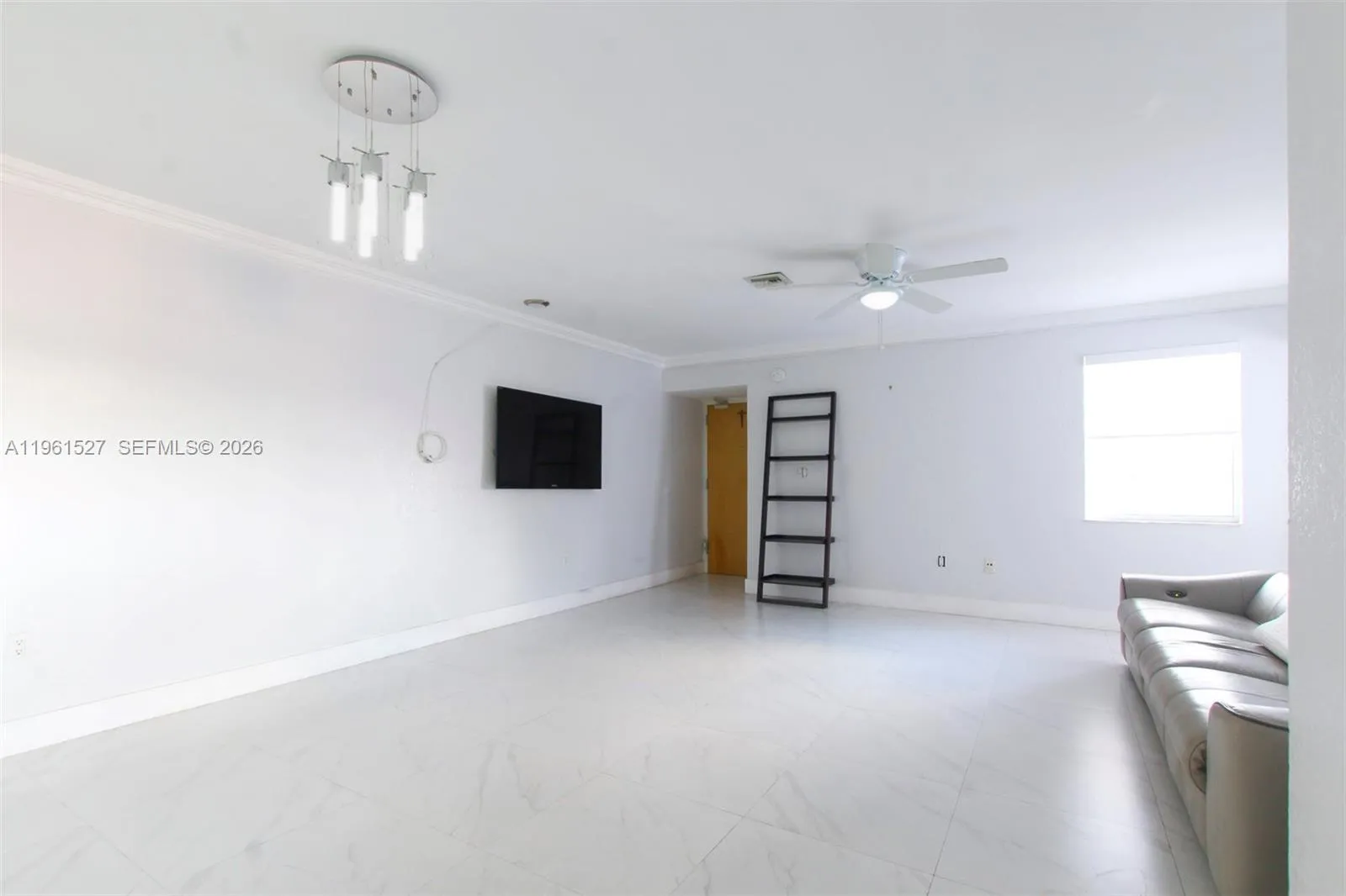 49 Majorca Ave # 303, Coral Gables FL 33134