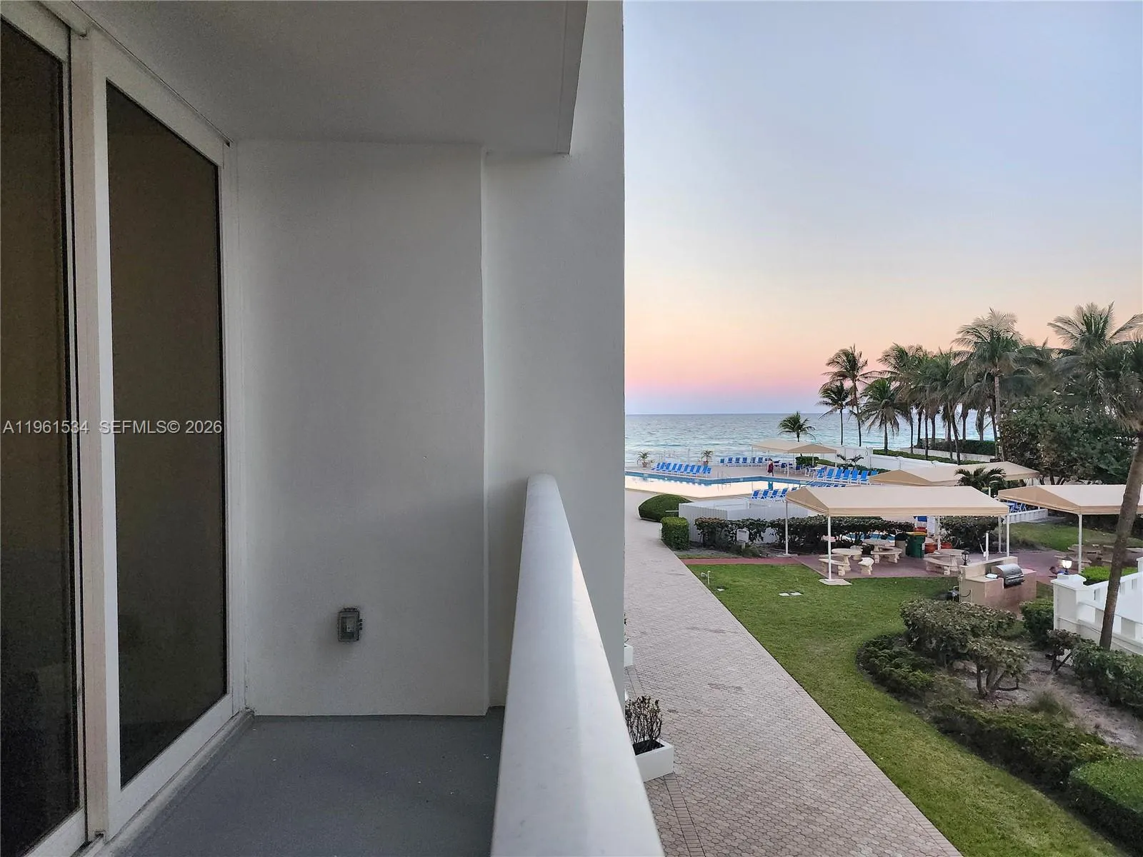 3505 S Ocean Dr # 218, Hollywood FL 33019
