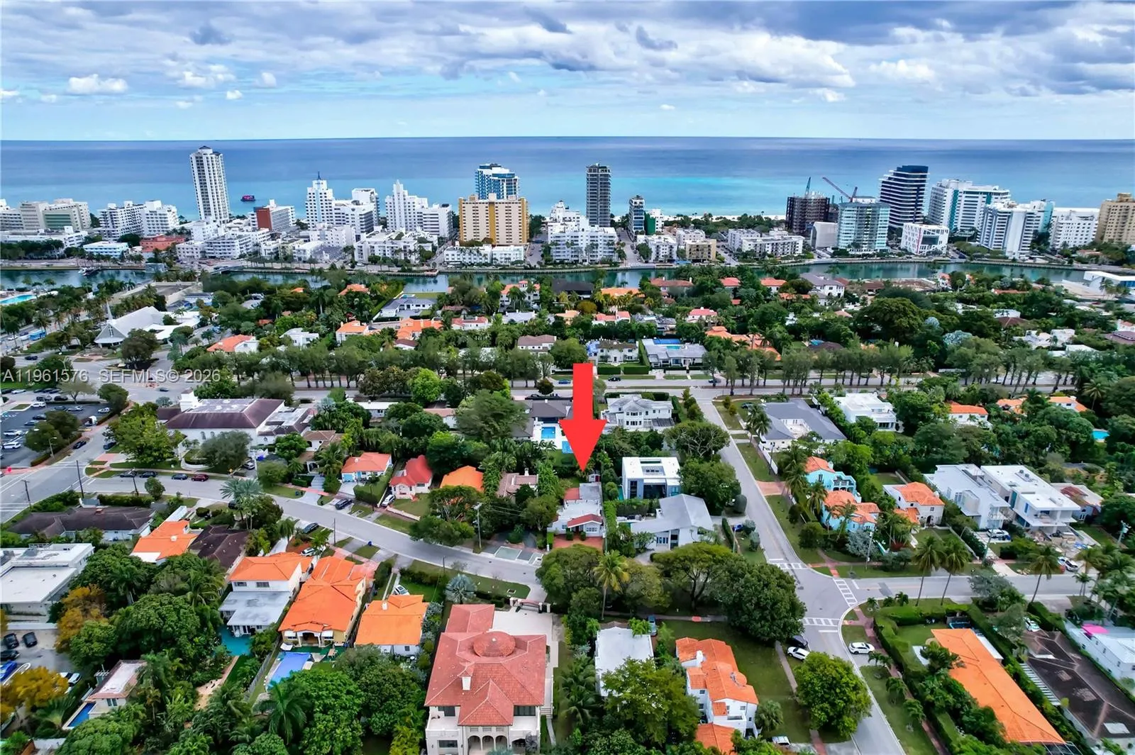 3 bedroom 2 bath for sale at 3719 Sheridan Ave, Miami Beach FL 33140