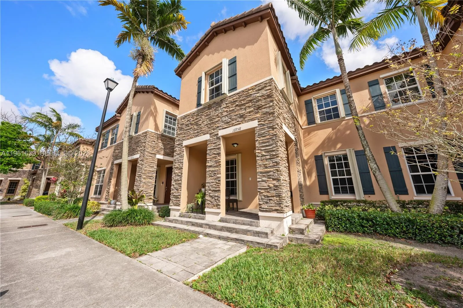 4 bedroom 2 bath for sale at 16958 SW 92nd St # 16958, Miami FL 33196