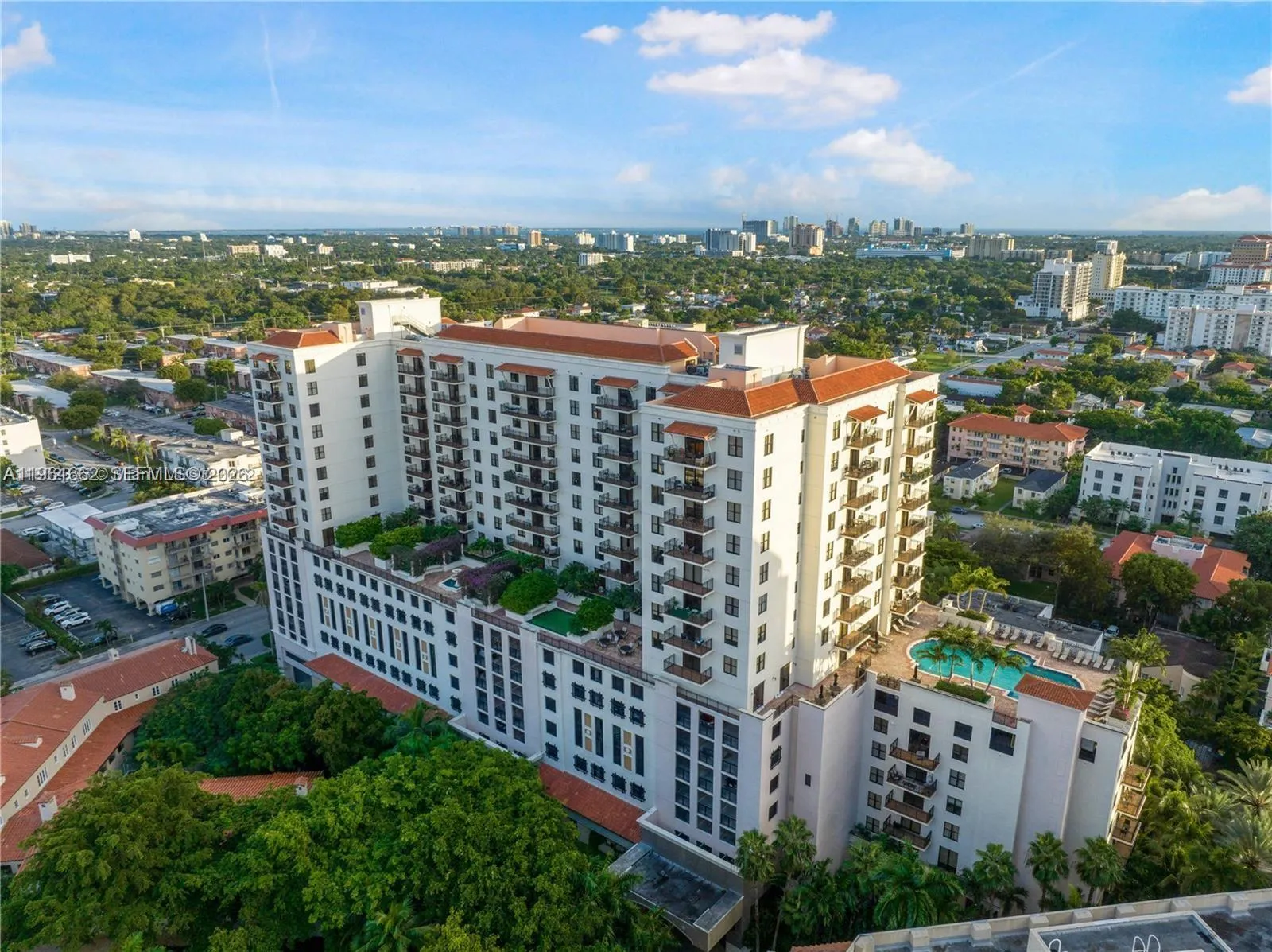 2 bedroom 2 bath for rent at 888 S Douglas Rd # 1401, Coral Gables FL 33134