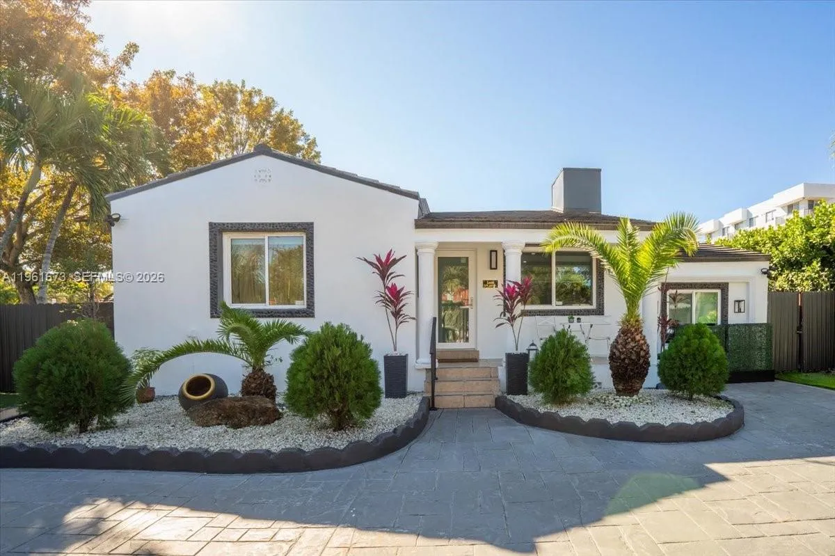 2400 SW 21st Ter, Miami FL 33145