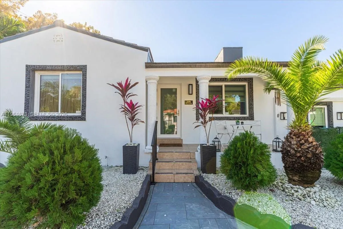 2400 SW 21st Ter, Miami FL 33145