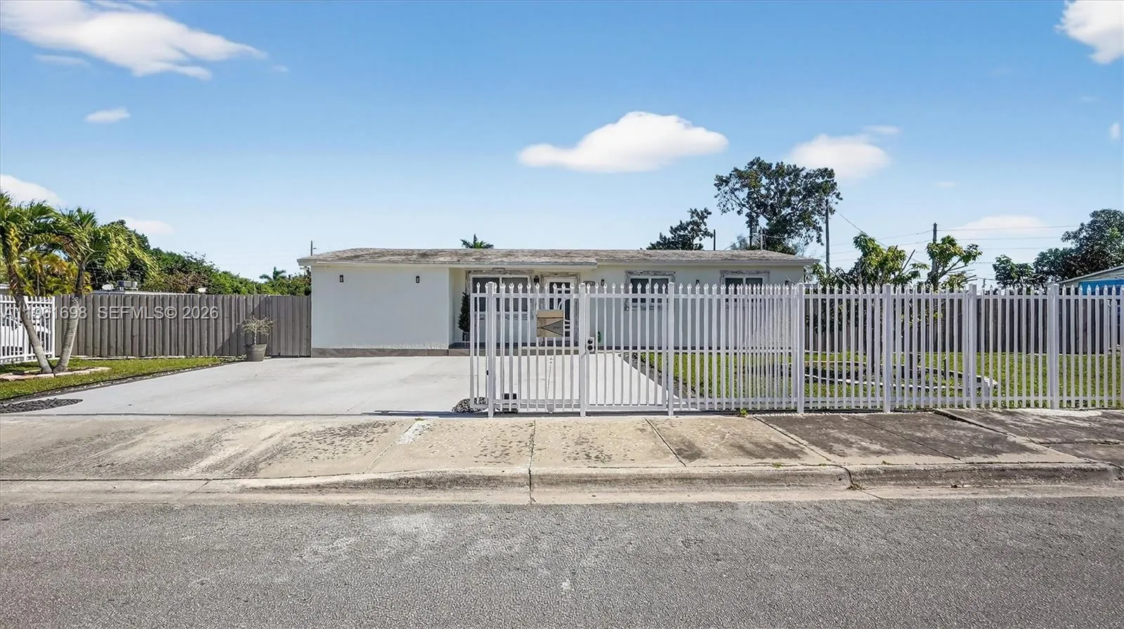 22301 SW 117th Pl, Miami FL 33170