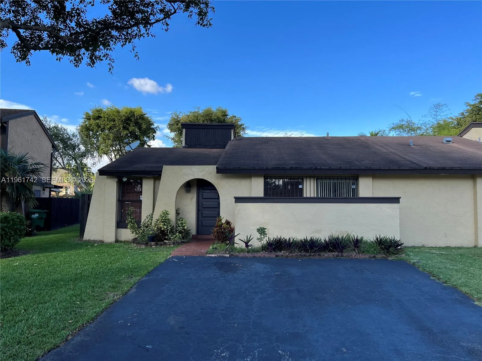 12713 SW 70th Ln, Miami FL 33183