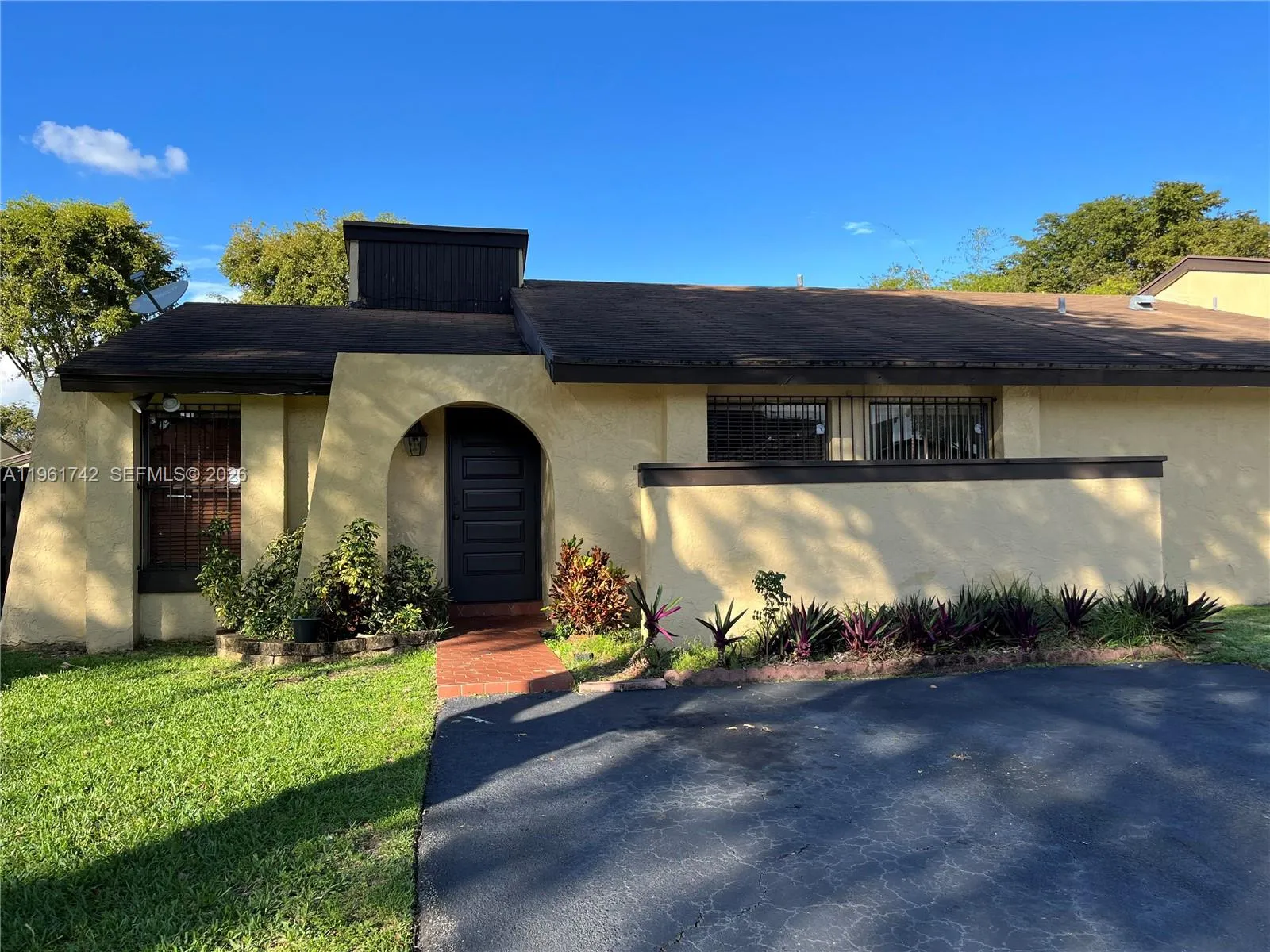 12713 SW 70th Ln, Miami FL 33183