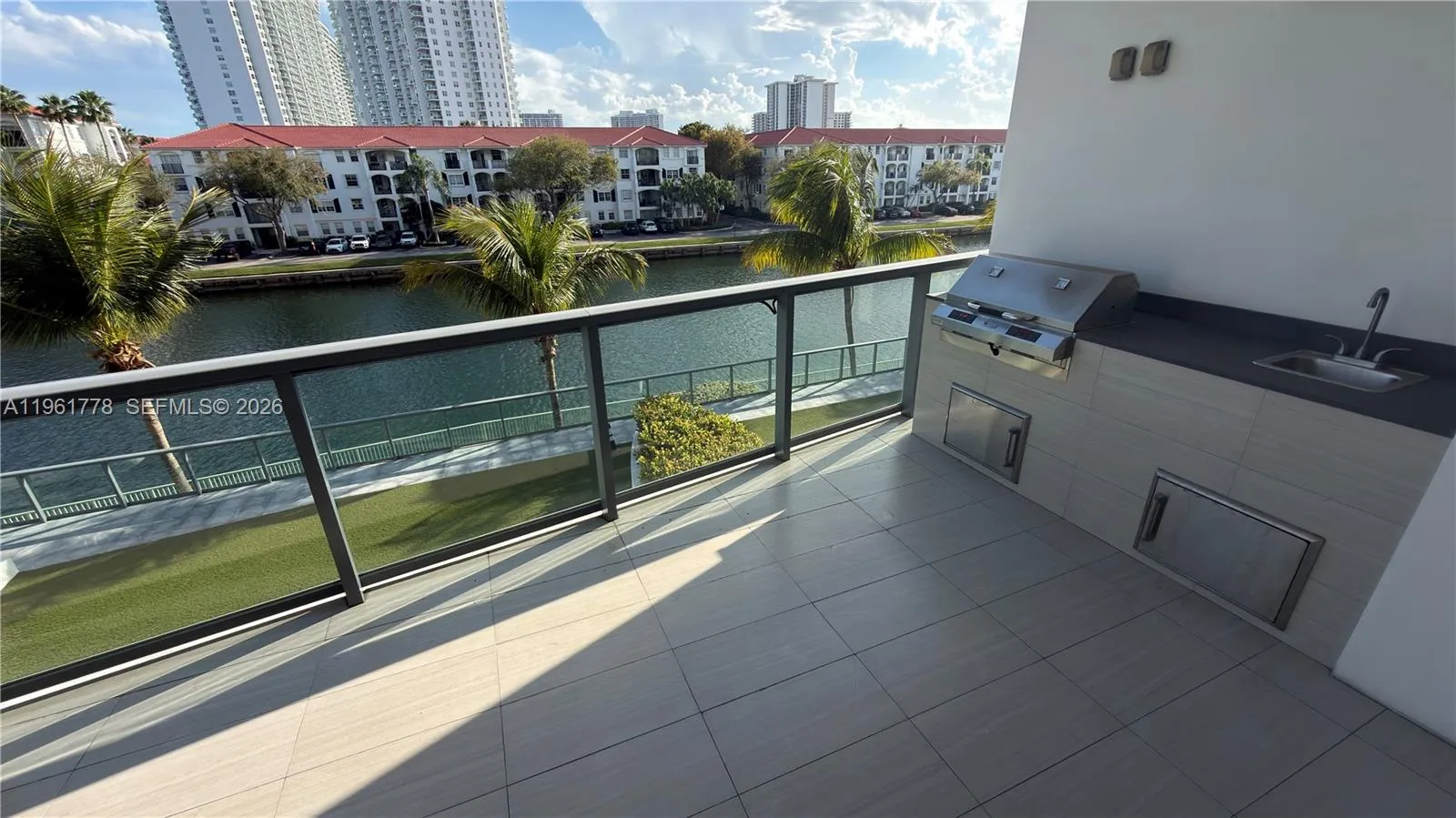 3250 NE 188th St # 204, Aventura FL 33180