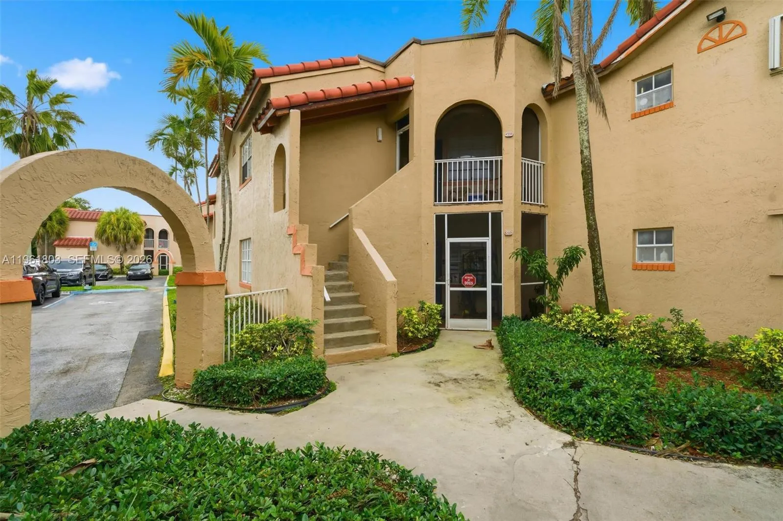 8630 SW 3rd St # 203, Pembroke Pines FL 33025