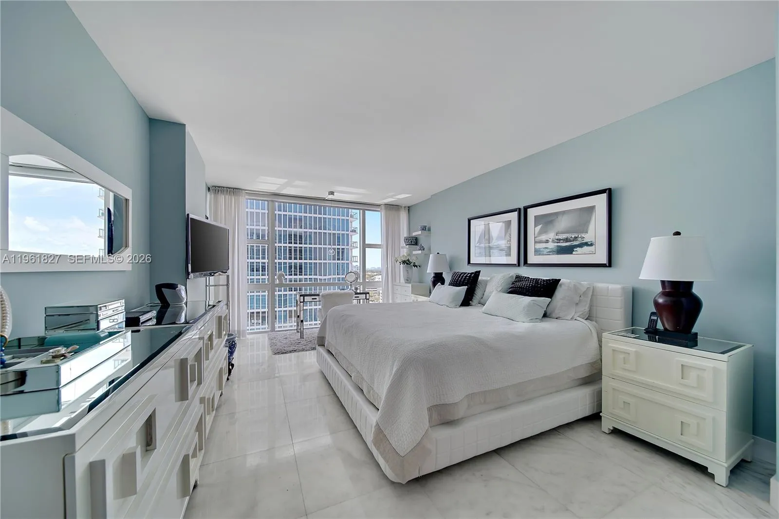 6801 Collins Ave, Miami Beach FL 33141