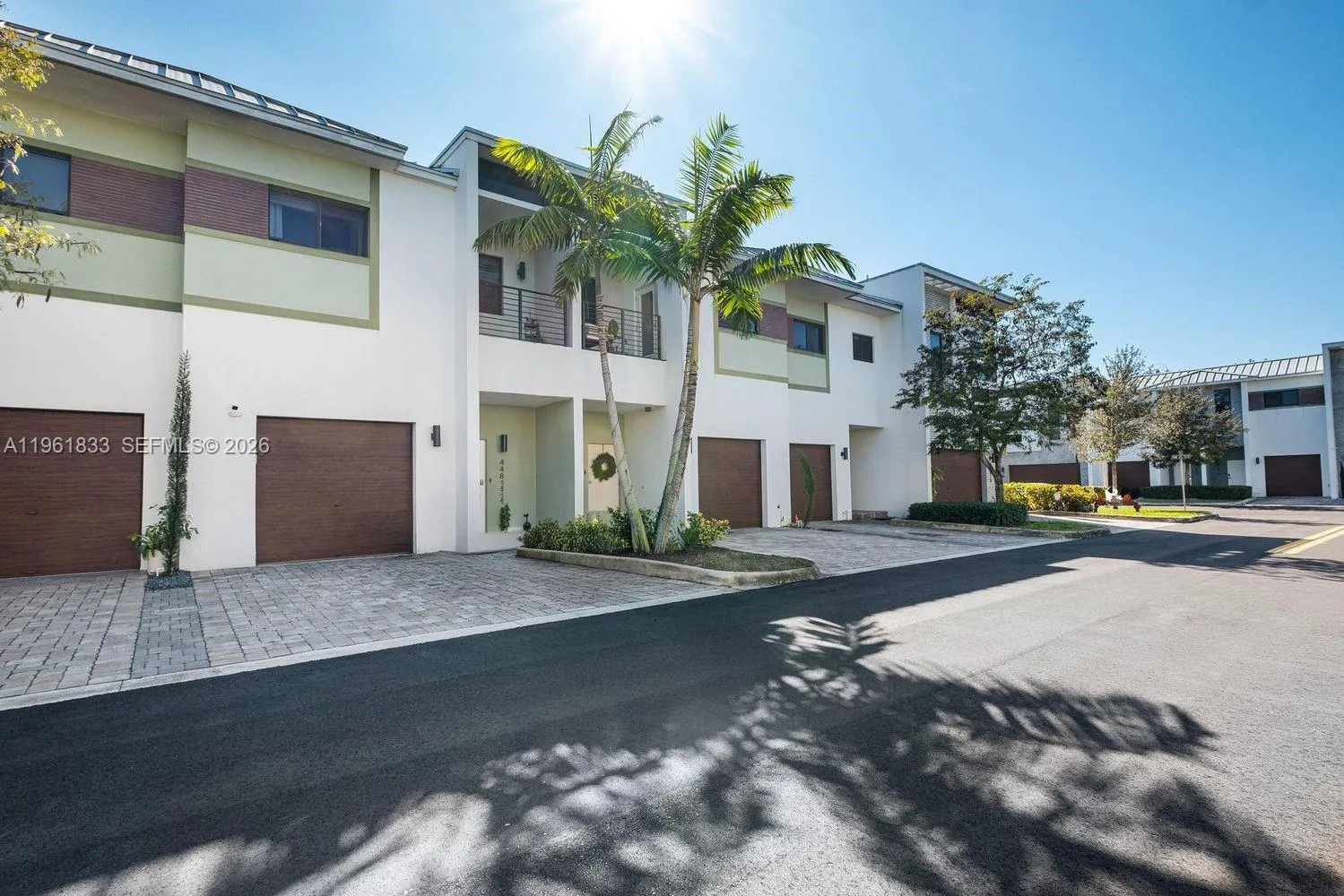 4480 NW 8th Pl, Plantation FL 33317