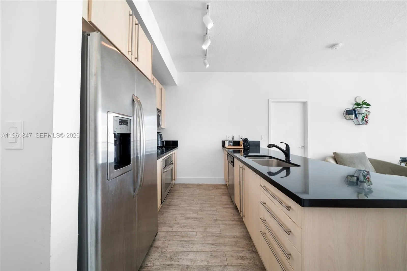 1111 SW 1st Ave, Miami FL 33130