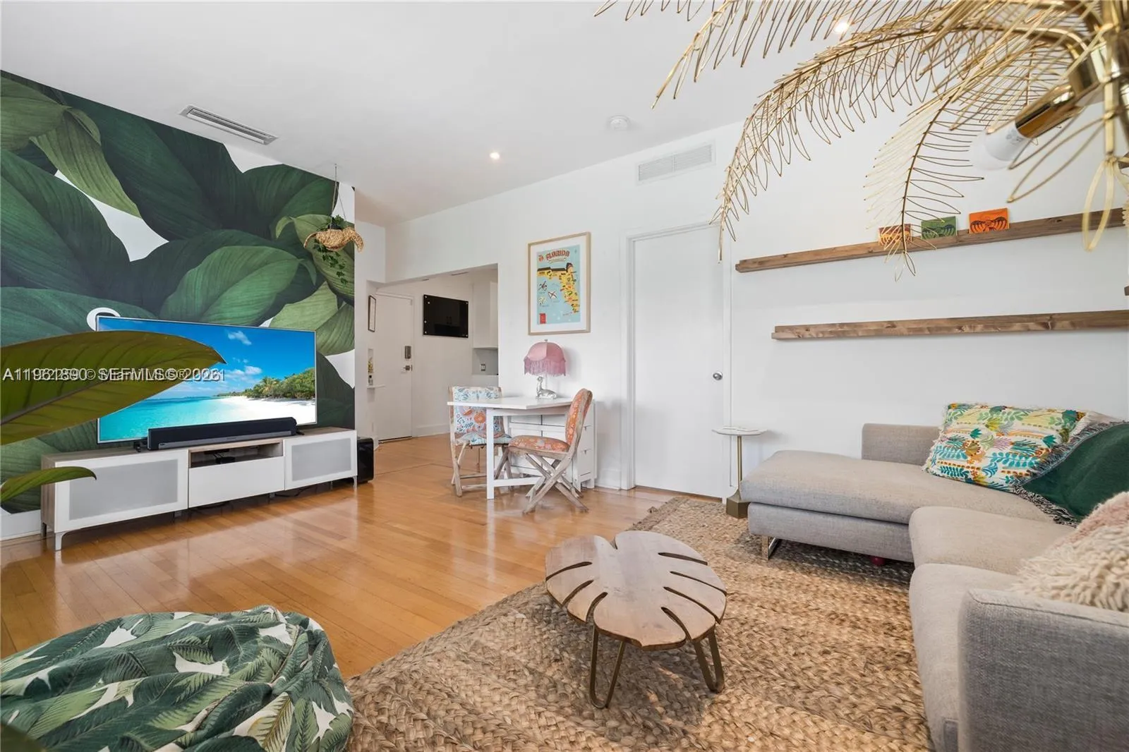 1 bedroom 1 bath for sale at 935 10th St # 3, Miami Beach FL 33139