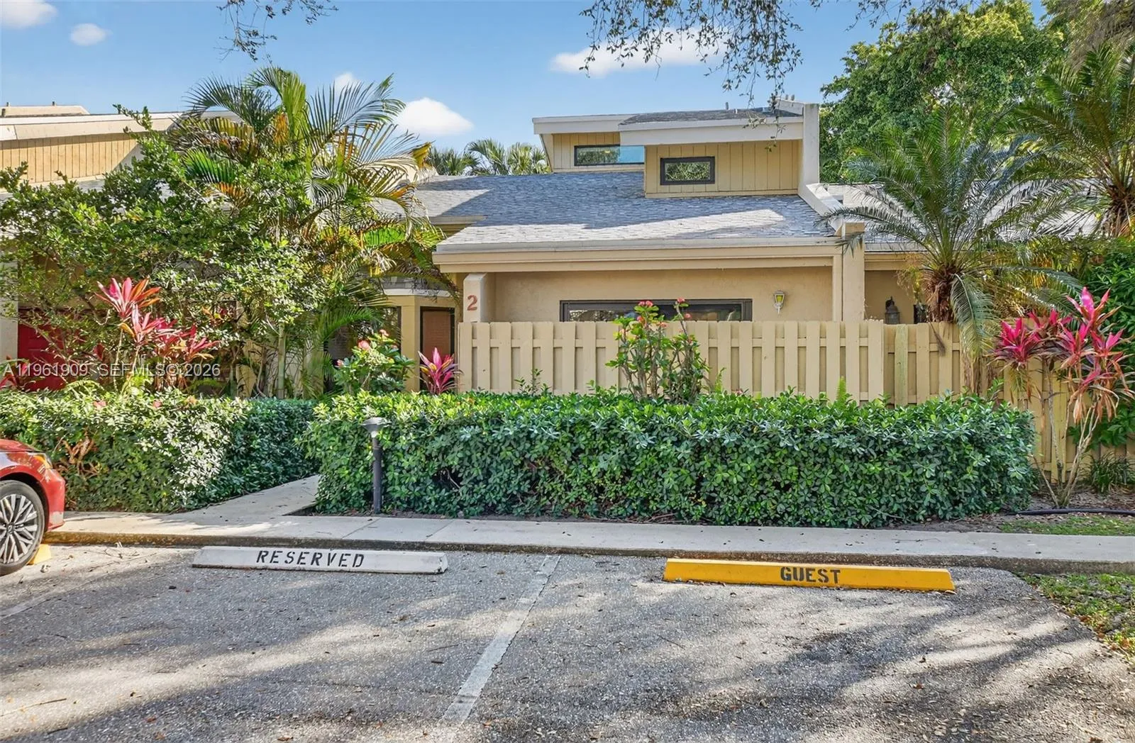 3 bedroom 2 bath for sale at 1400 NW 9th Ave # 2, Boca Raton FL 33486