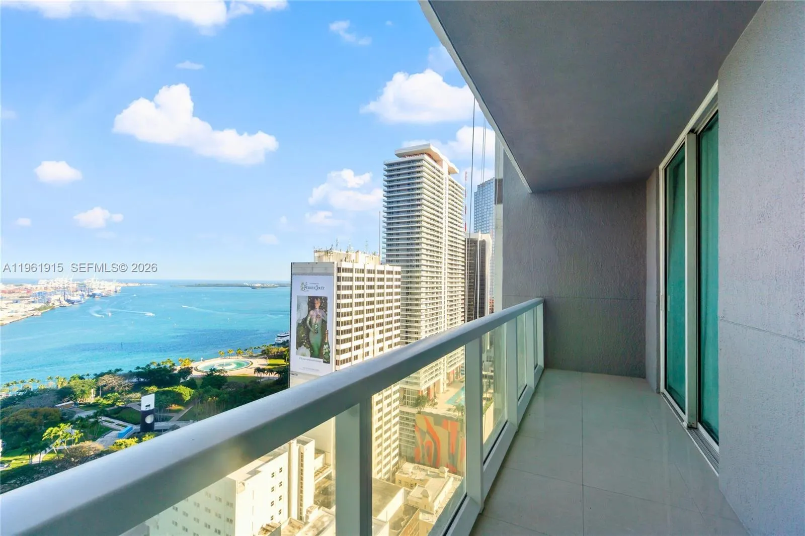 1 bath for sale at 253 NE 2nd St # 3105, Miami FL 33132