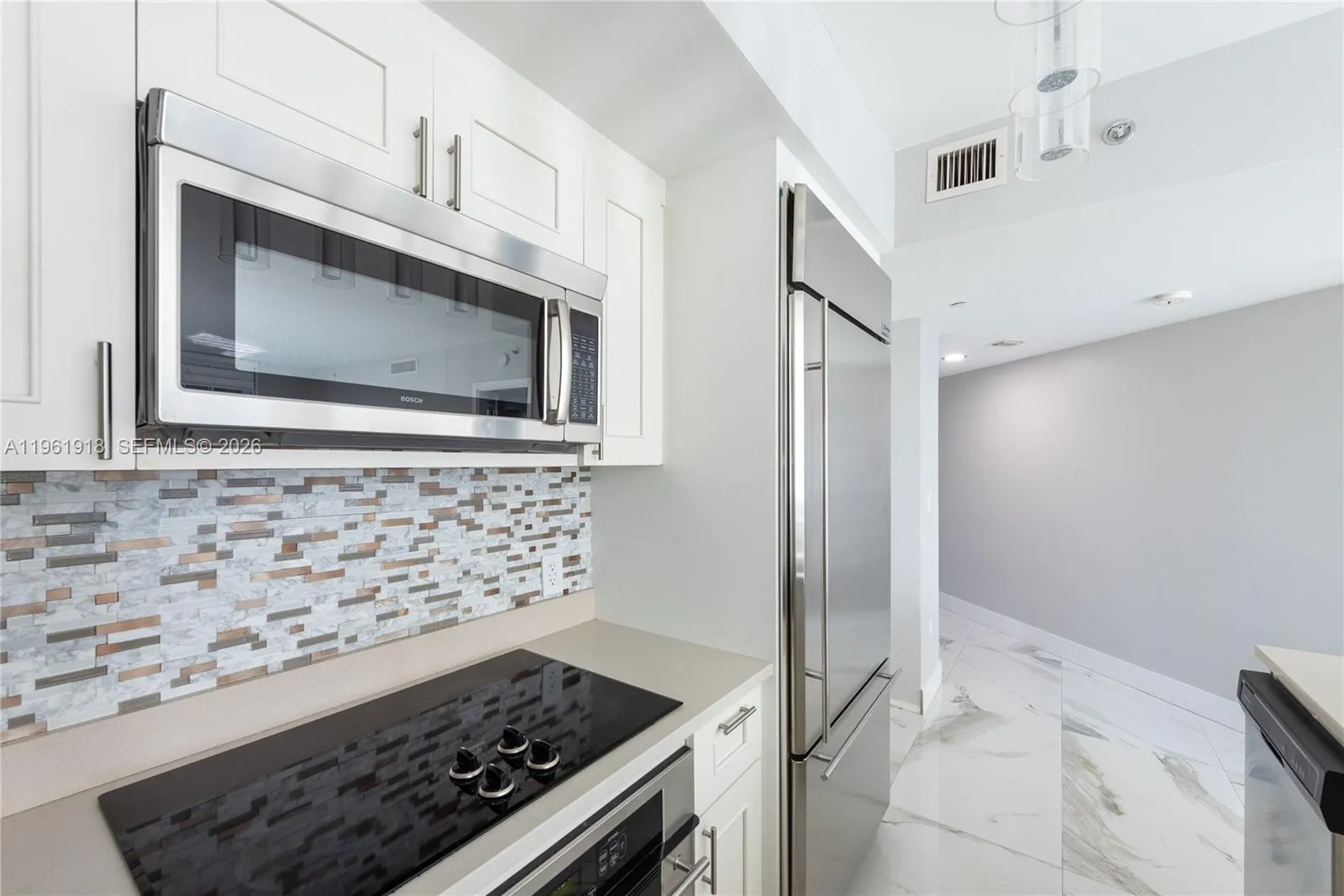 55 SE 6 ST # 1207, Miami FL 33131