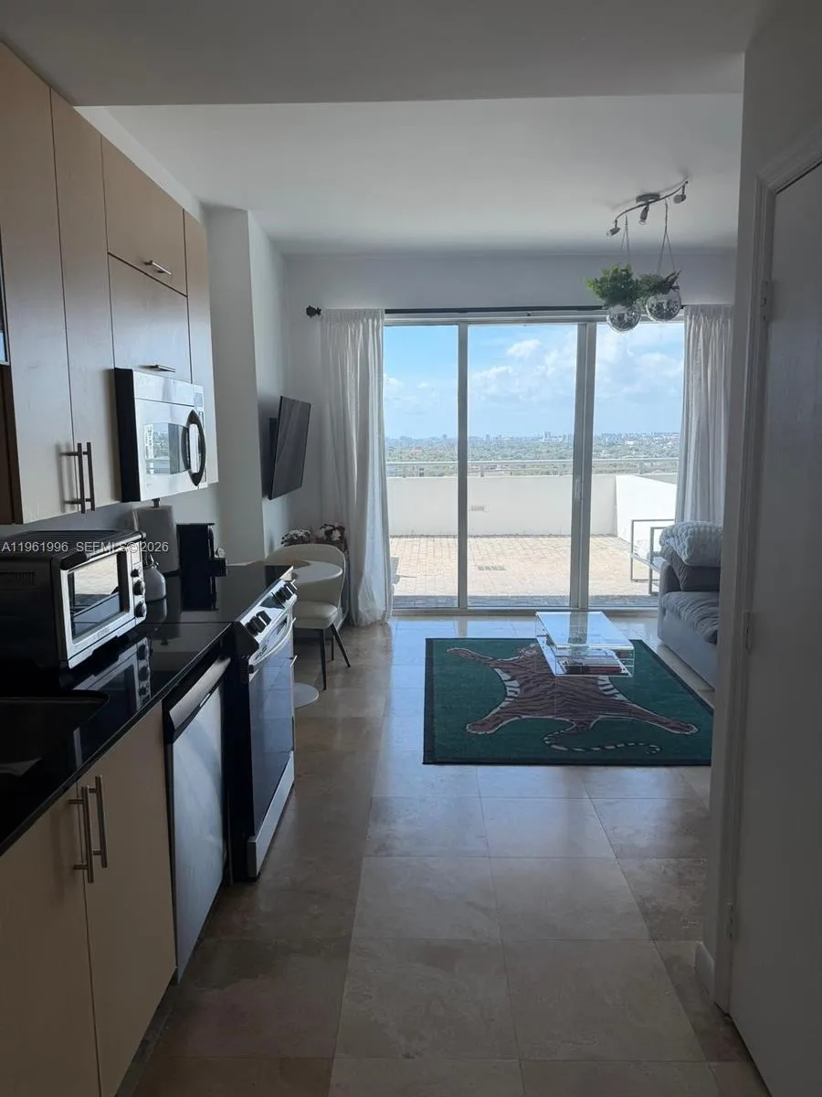 60 SW 13th St # 1107, Miami FL 33130