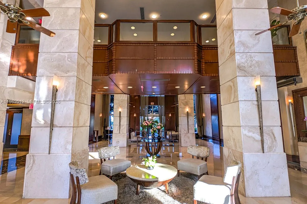 19501 W Country Club Dr # 2513, Aventura FL 33180