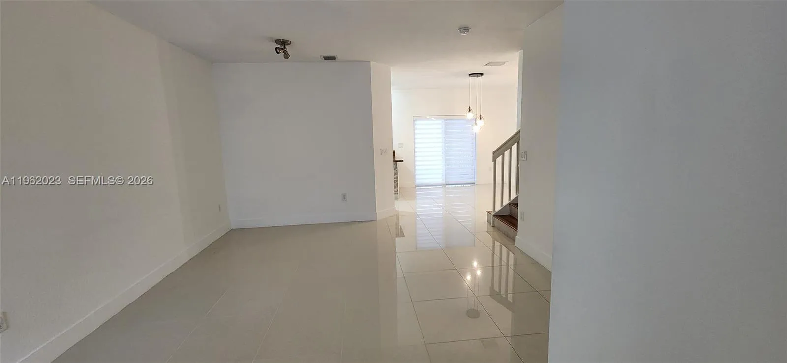 8909 SW 225th Ter, Cutler Bay FL 33190