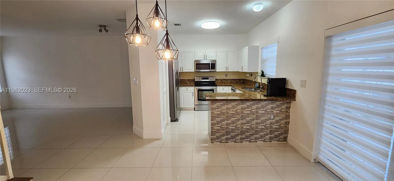 8909 SW 225th Ter, Cutler Bay FL 33190