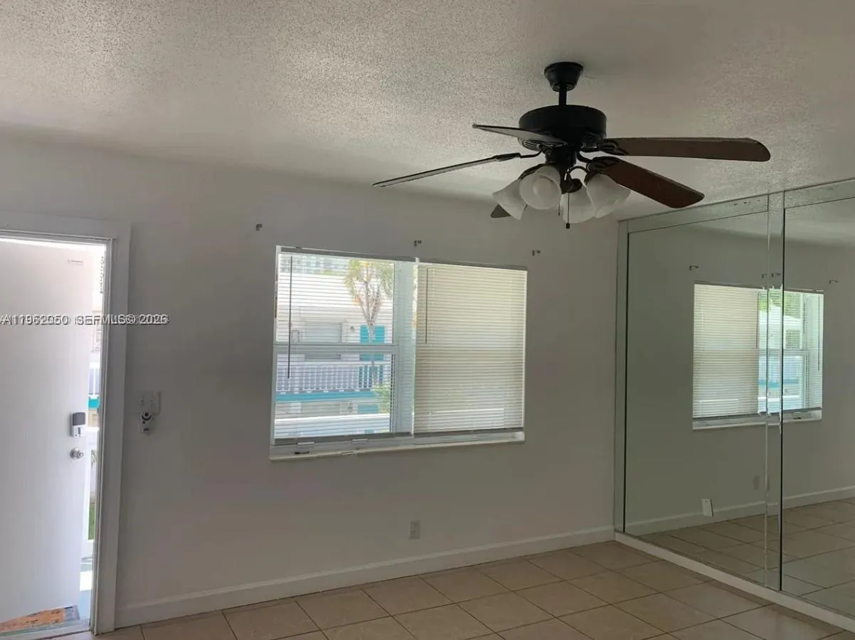 2 bedroom 1 bath for rent at 637 NE 6th Ct # K, Boynton Beach FL 33435