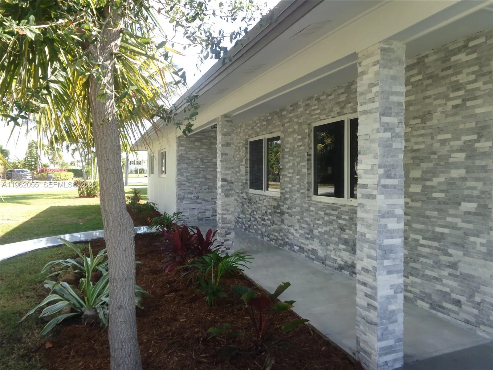1565 Thumb Point Dr, Fort Pierce FL 34949