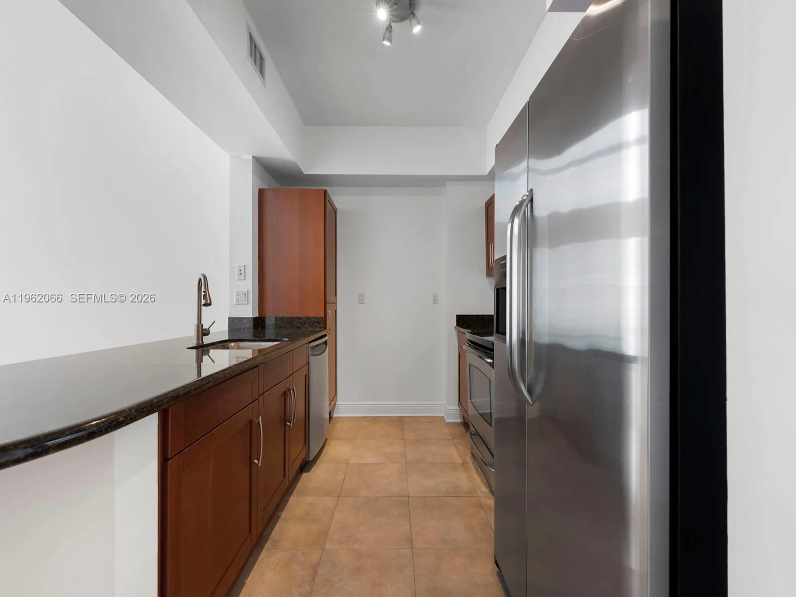 7265 SW 89th St # A520, Miami FL 33156