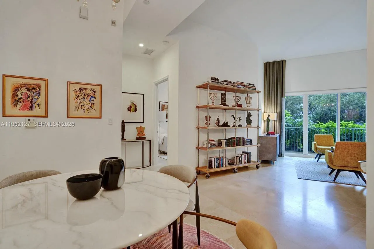 20000 E Country Club Dr # 112, Aventura FL 33180
